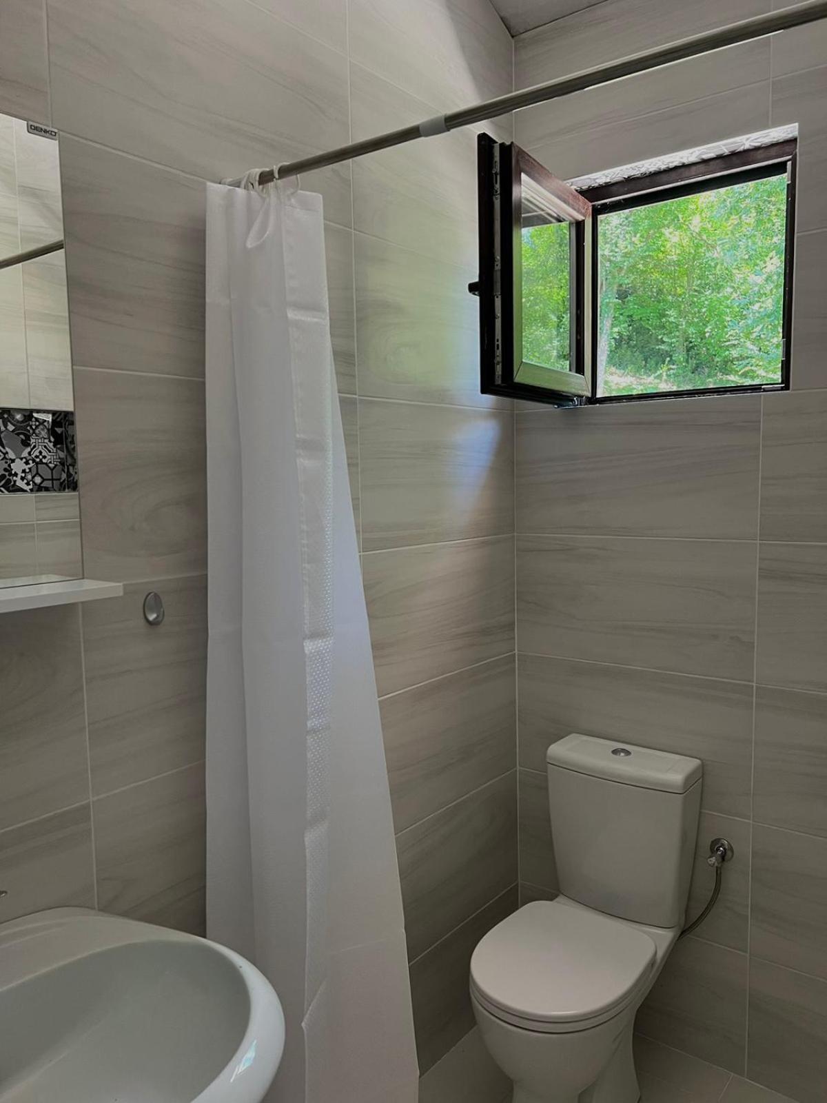 Dado Apartment Вирпазар Екстериор снимка