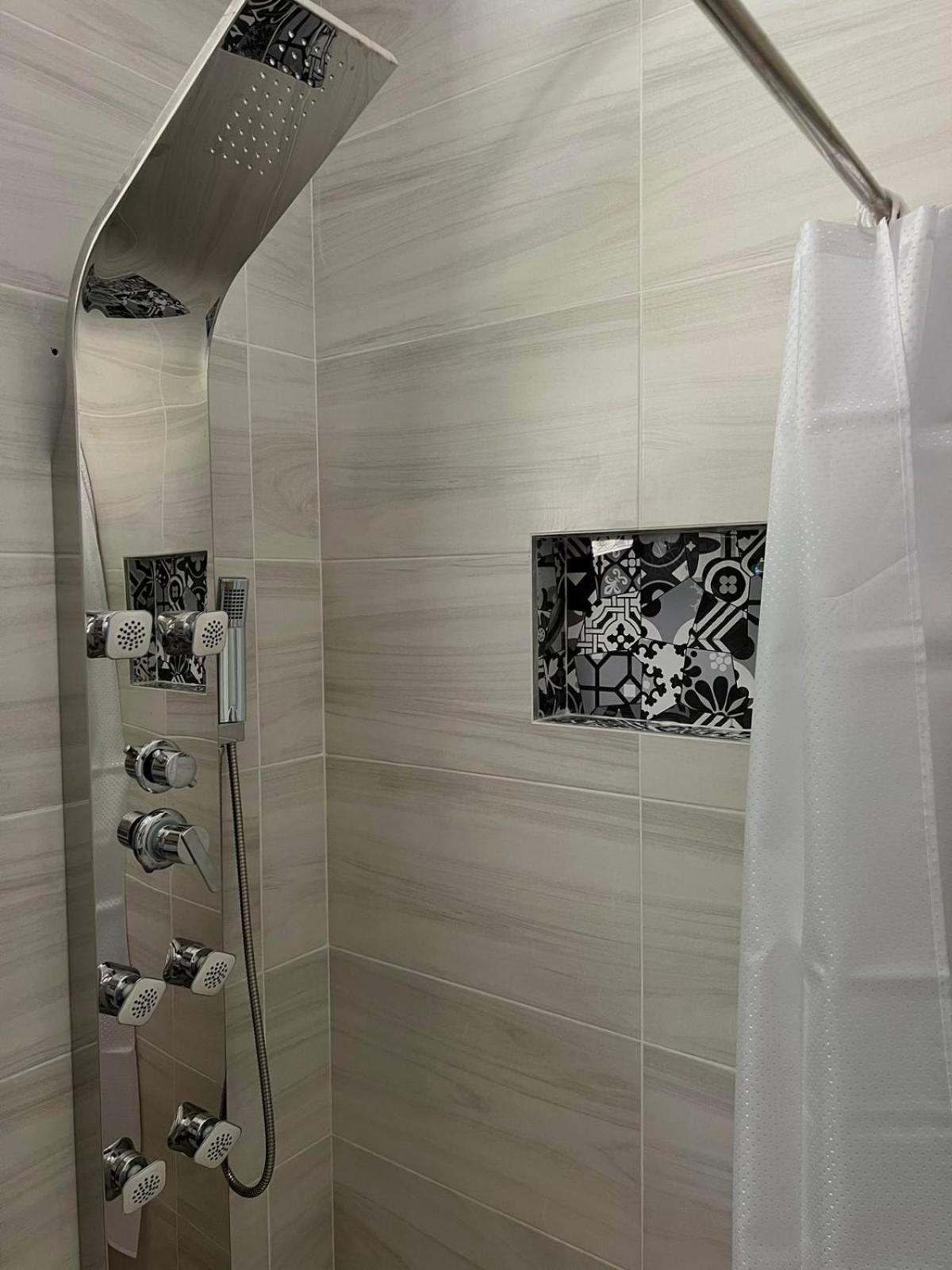 Dado Apartment Вирпазар Екстериор снимка